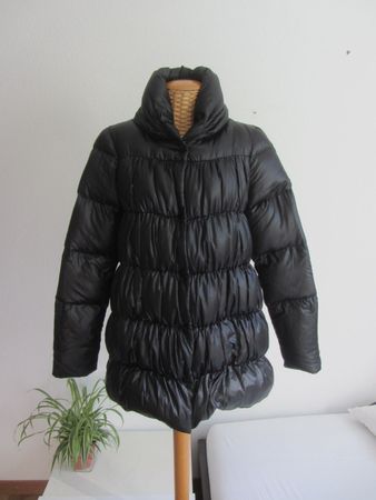 ZARA - Daunenjacke schwarz XS