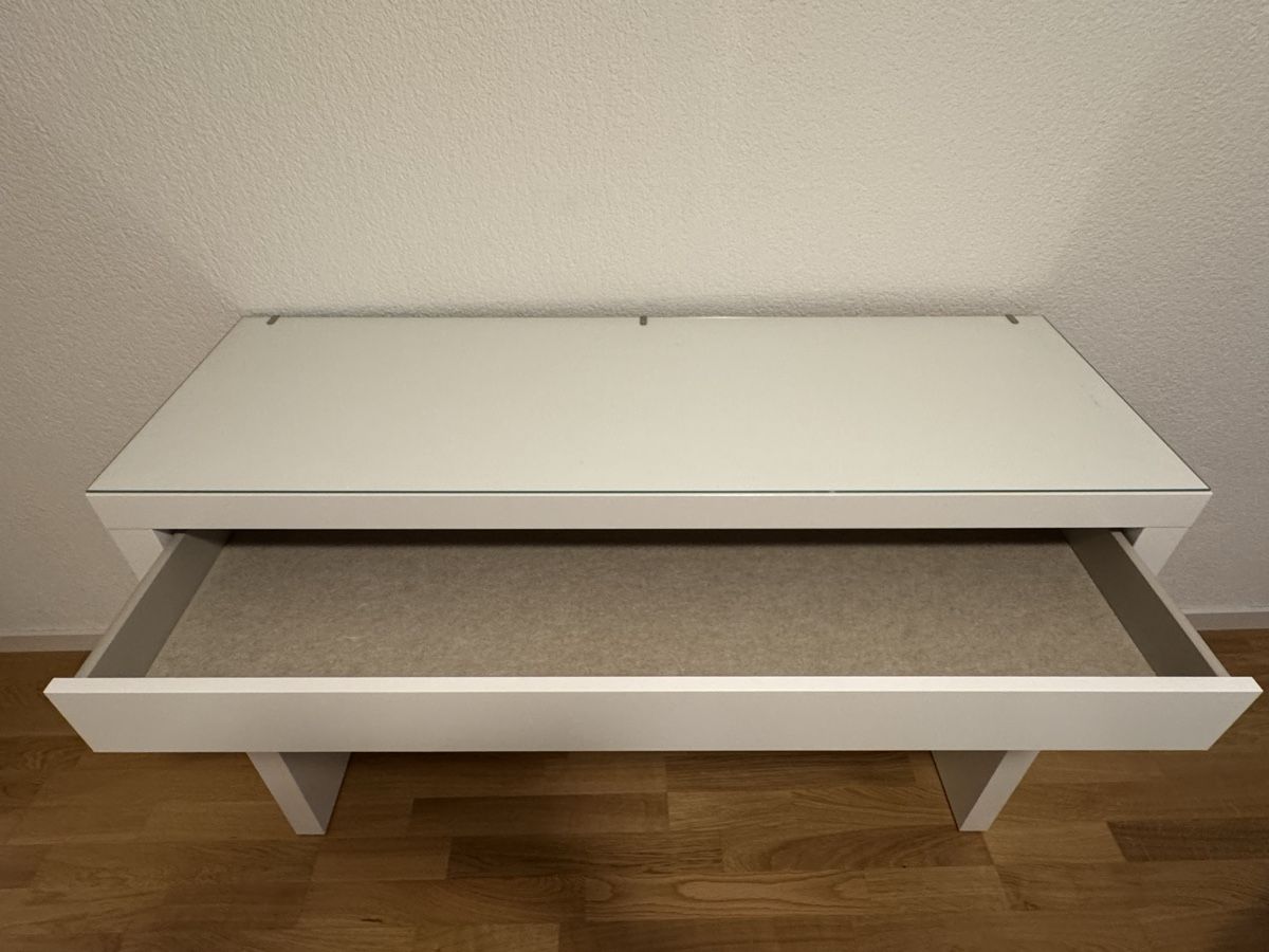 Ikea Schminktische: Schminktisch weiss mit Glasplatte – Gebraucht aus Embrach von Emerich 1