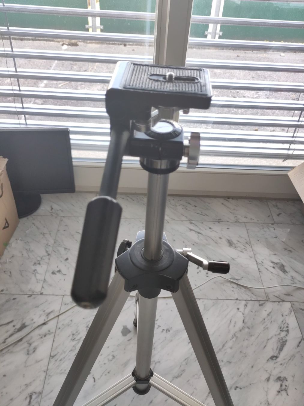 Treppiedi & Teste: Stativ Kamera Aluminium silber gebraucht – Usato da Horgen venduto da rdegroot 6