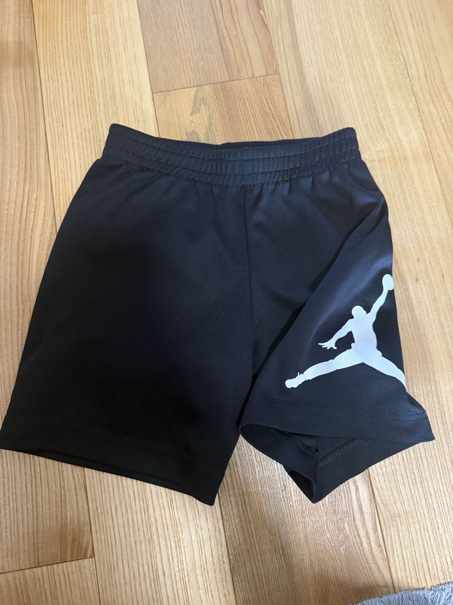 Jordan Hosen: Jordan shorts – Gebraucht aus Itingen von jessi811