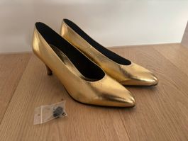 Goldene Pumps Absatzschuhe