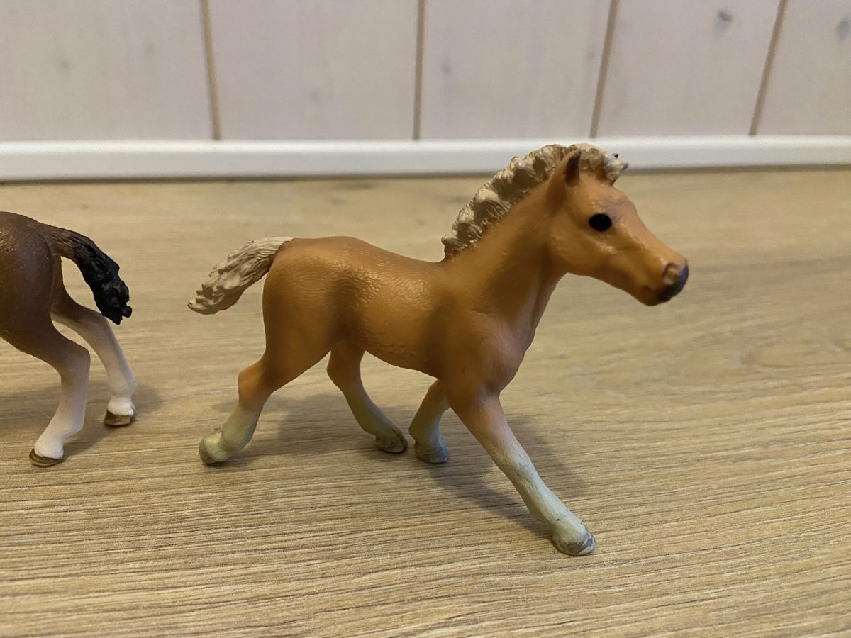 Schleich Jouets: Schleich Fohlen 3er Set – D'occasion à Hausen am Albis par Hannavgr 3