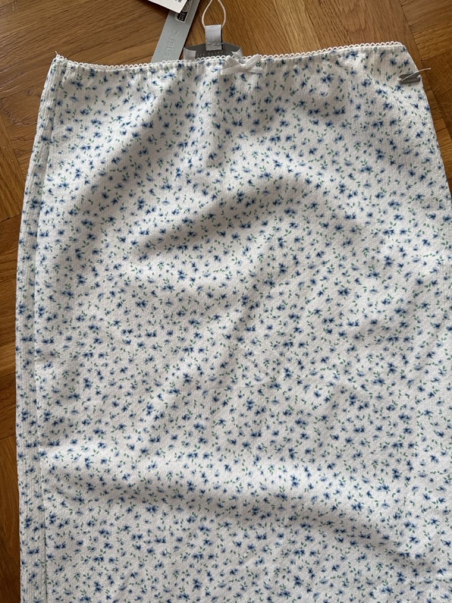 Pull&Bear Gonne: Jupe longue Pull and Bear  – Nuovo e nell'imballaggio originale da Crassier venduto da GGblue23515 1
