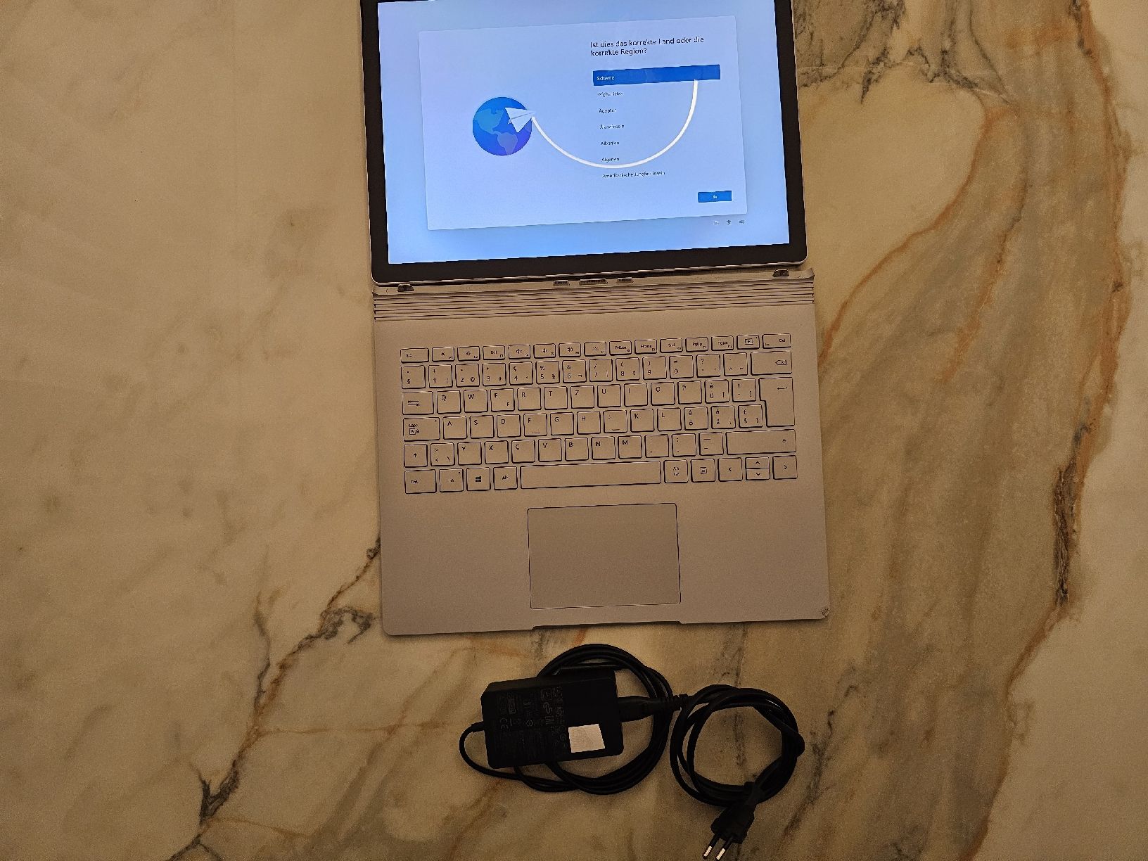 Microsoft Notebooks: Microsoft Surface Book 2 – Gebraucht aus Möhlin von Dita-22 1
