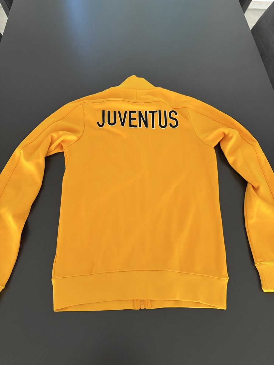 Nike Jacken: Original Damen Juventus Trainerjacke  – Gebraucht aus Niederlenz von fed_y5mw 2