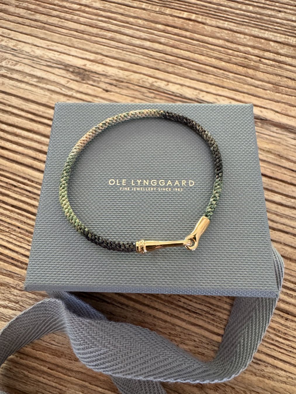 Ole Lynggaard Armbänder & -reifen: Ole Lynggaard Life Armband, gold – Neu und originalverpackt aus meggen von Njamiro 1