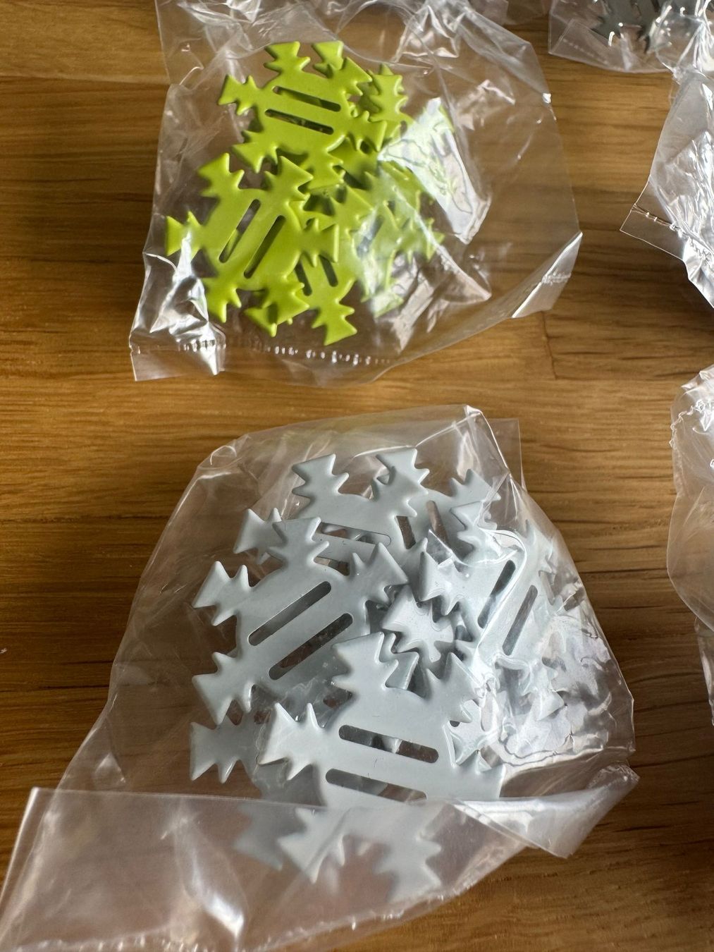 Kits de loisir créatif: Brads "Schneeflocke" in 5 Farben - P – Neuf (Voir description) à Neukirch (Egnach) par muolen 1