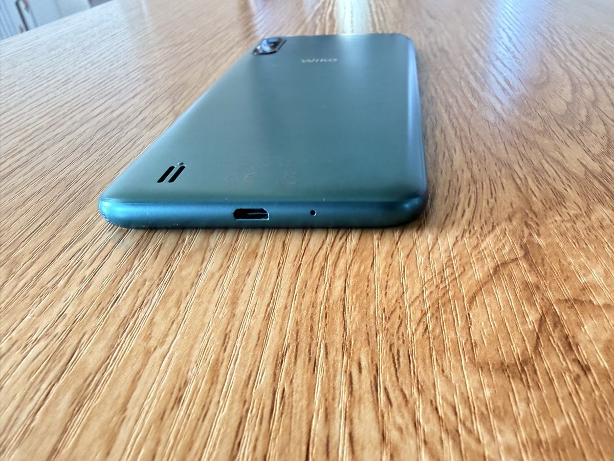 Wiko Portables: Wiko Y81 Slim Model Smartphone – Neuf (Voir description) à Lachen SZ par muben_ge98 2