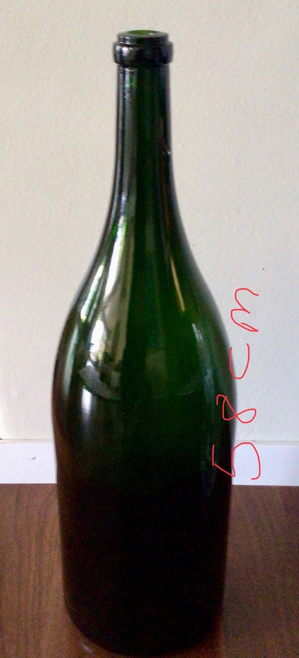 Altro in Stoviglie & Bicchieri: Flasche – Usato da Zürich venduto da ArmariodeRuth_Senora 2