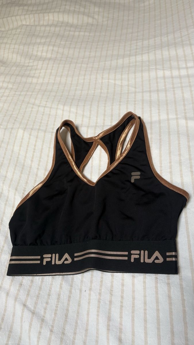 Fila Top: Fila Sport Top Gr. M – Usato da Sargans venduto da Blamii