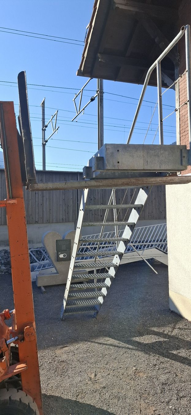 Scale: Treppe mit Podest und Geländer – Usato da Reichenbach i. K. venduto da Wskorpion 3