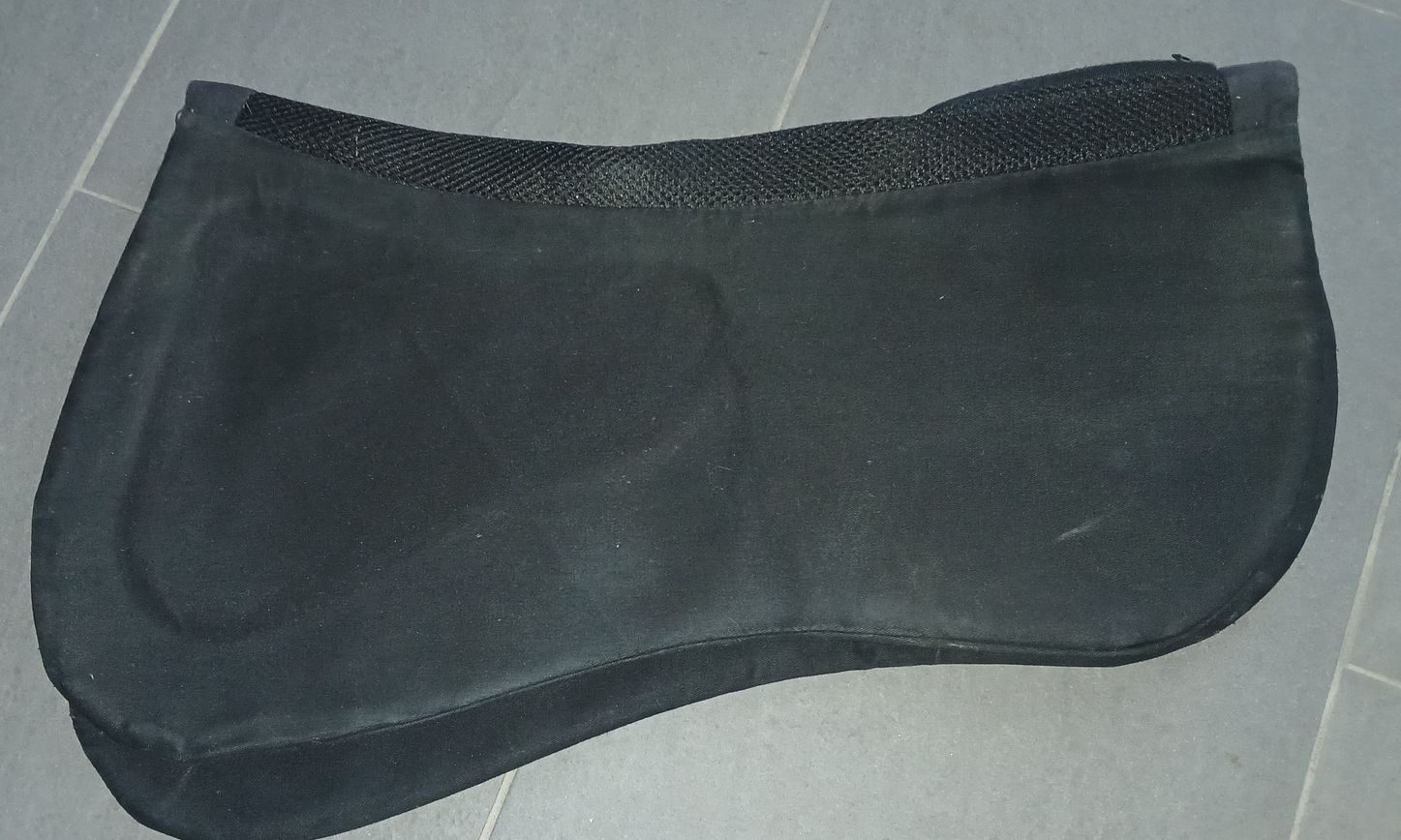 Selle & Accessori: Sattelpad/Trapezpad – Usato da Kerzers venduto da Lacky88 2