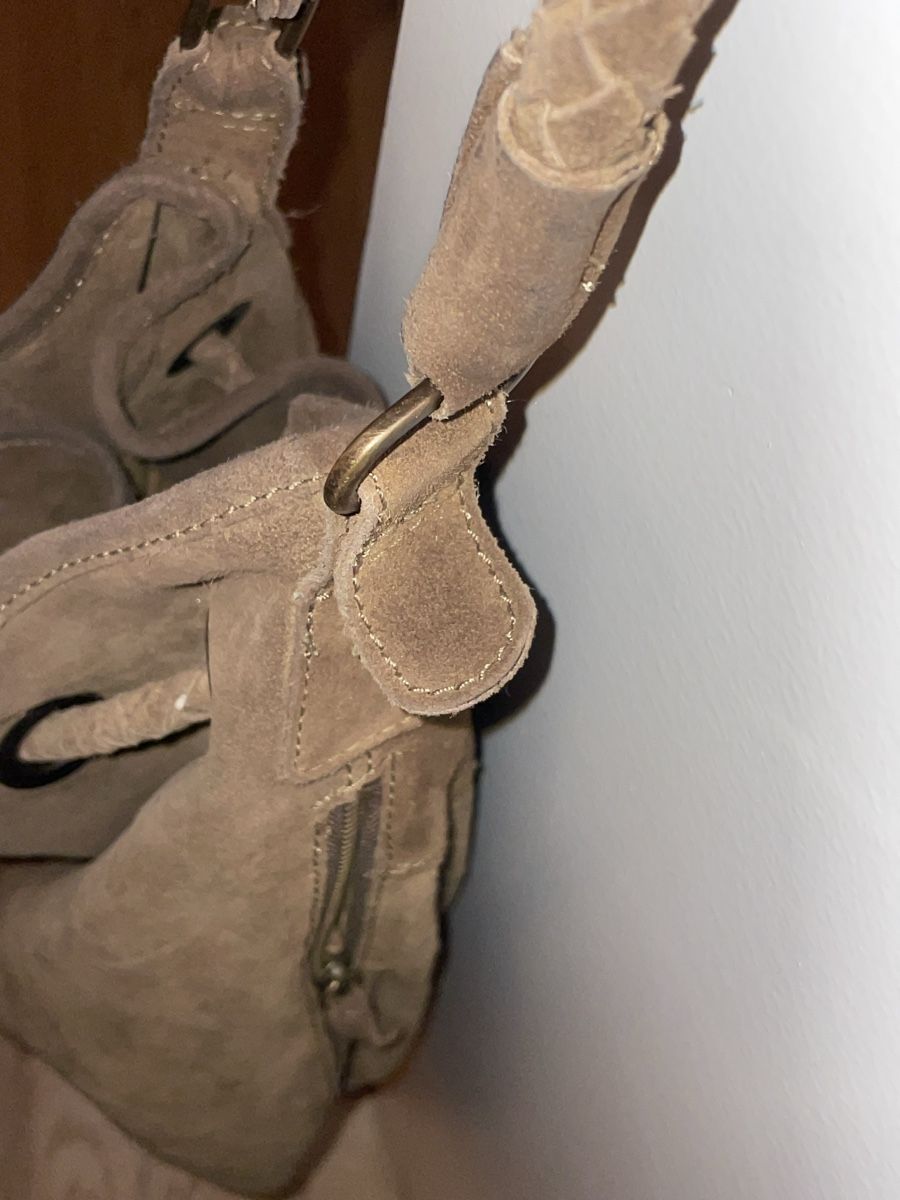 Taschen für Damen: ALLES RAUS Beuteltasche Wildleder – Gebraucht aus Kloten von simones.thriftshop 5