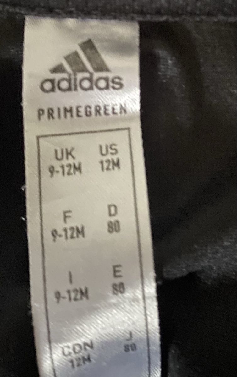 Bayern München Scarpe, pantaloni & magliette da ginnastica: FC Bayern München Kinder – Usato da Alberswil venduto da PAMA1901 2