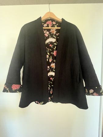 Wendbare Jacke schwarz/🌺