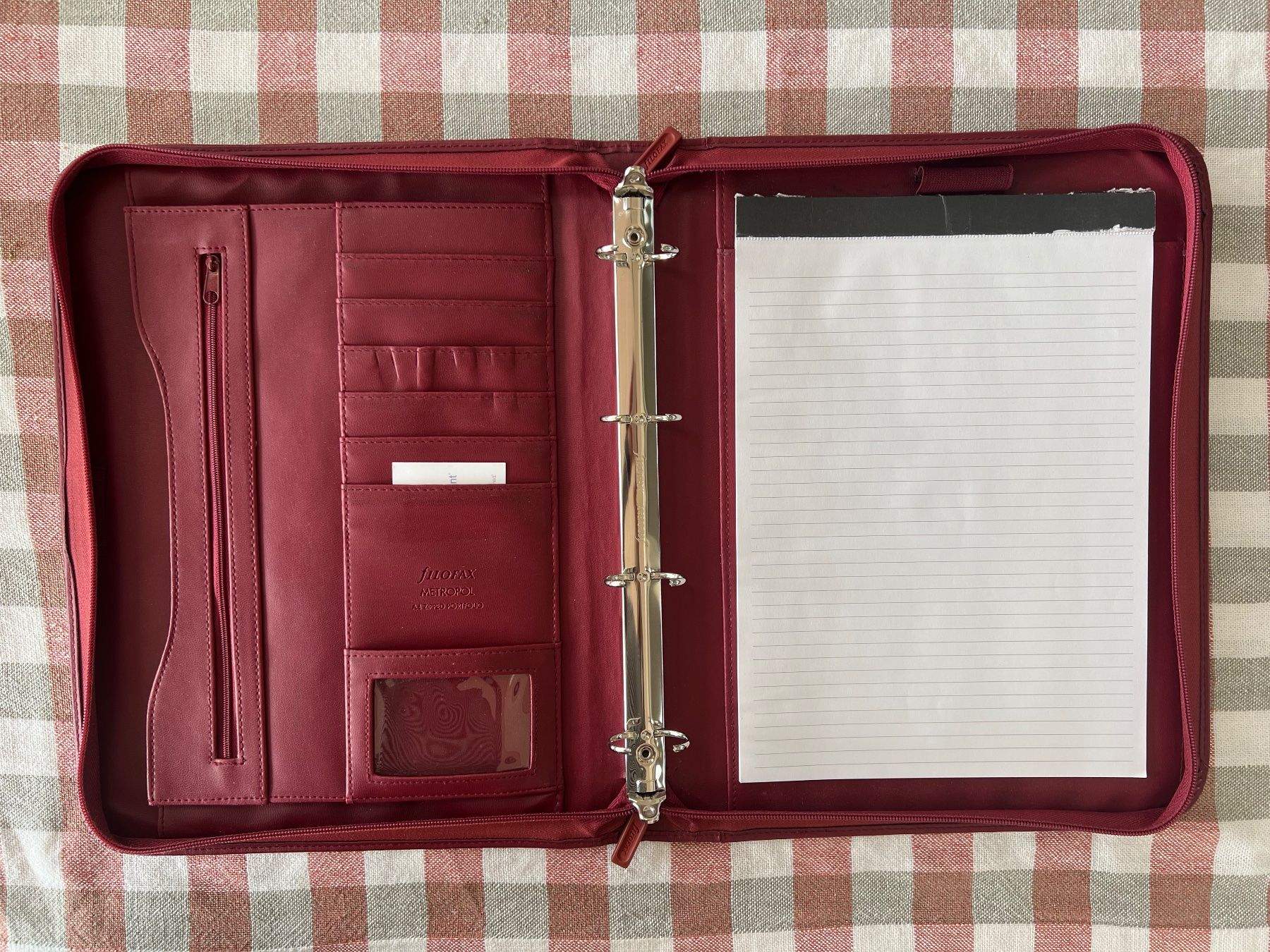 Filofax Koffer & Taschen: Aktenmappe – Gebraucht aus Biel-Benken BL von efd4105 1