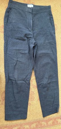 Graue Stoffhose