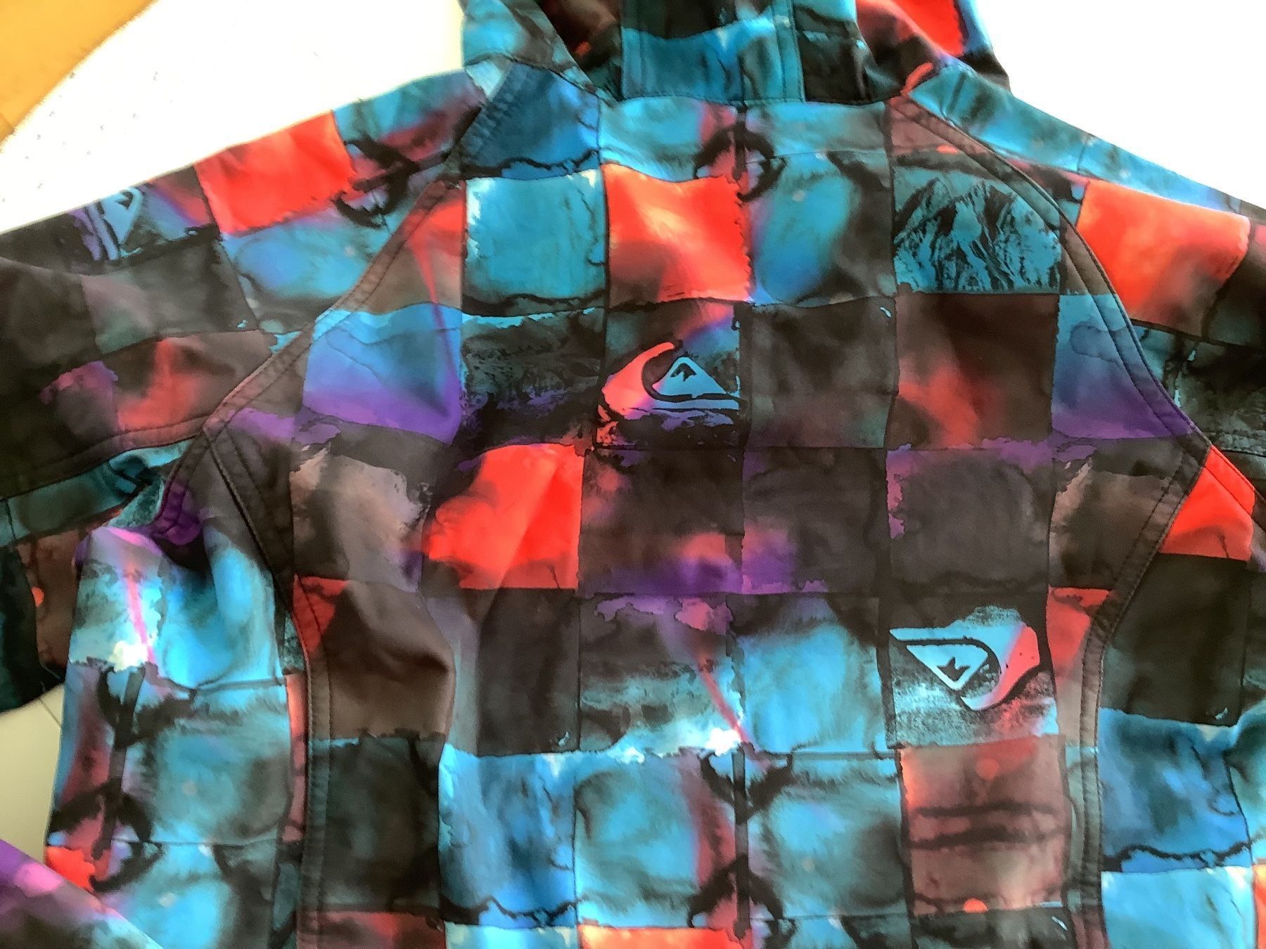 Quiksilver Jacken & Mäntel: QUICKSILVER -  Softshell Windstopper 164 – Gebraucht aus Meiringen von Jwash 4