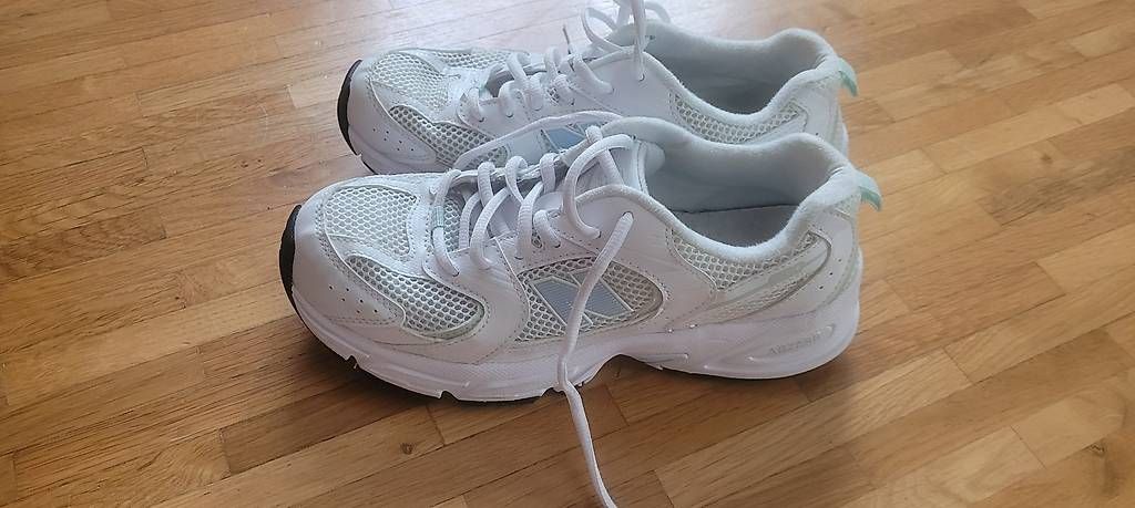 Herrenschuhe: NB Sneakers, Gr. 37.5 – Gebraucht aus Zürich von Cologna