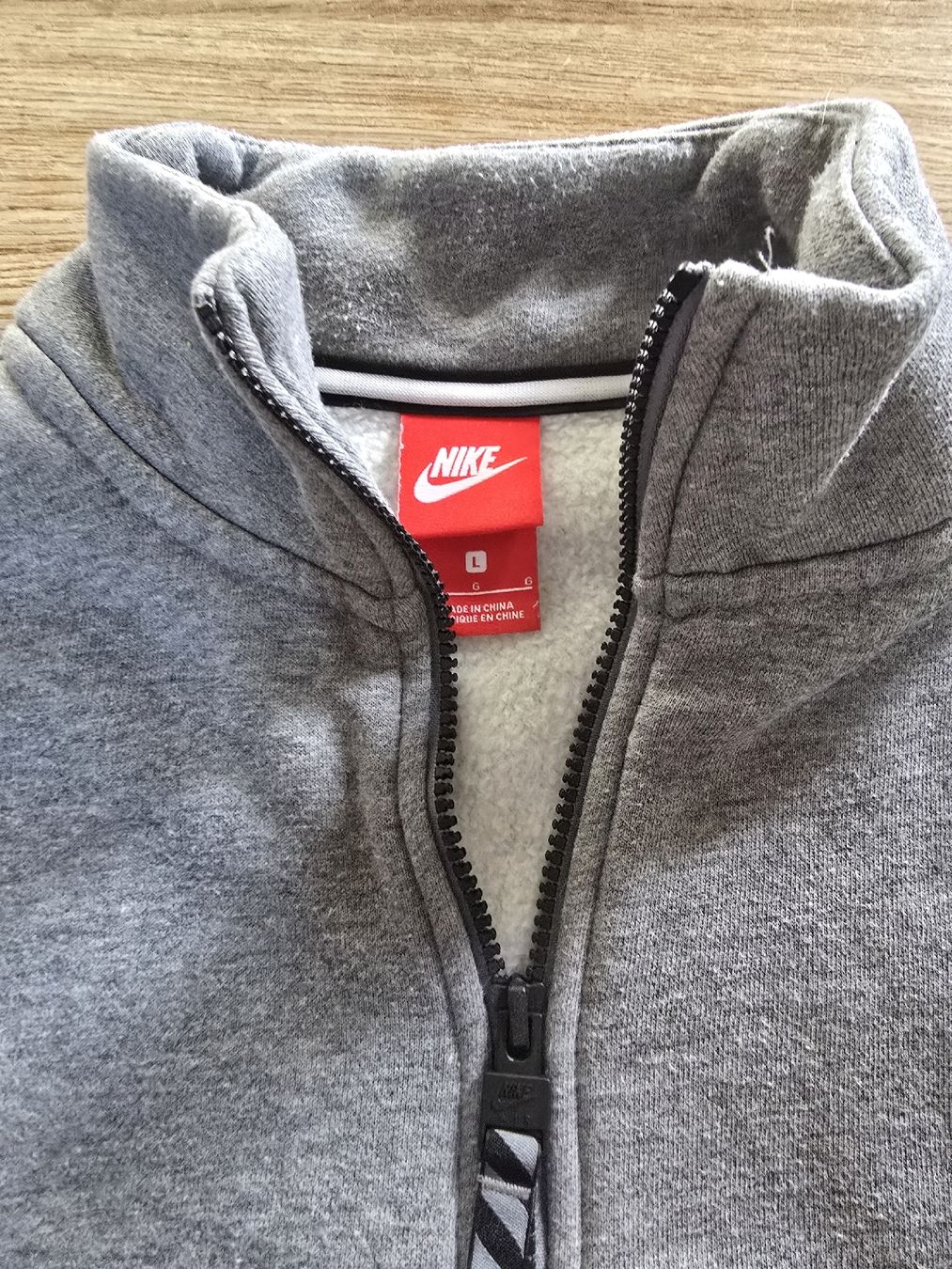 Maglioni & Felpe: Pullover, Gr.L, nike air – Usato da Morschach venduto da Monikawi 1