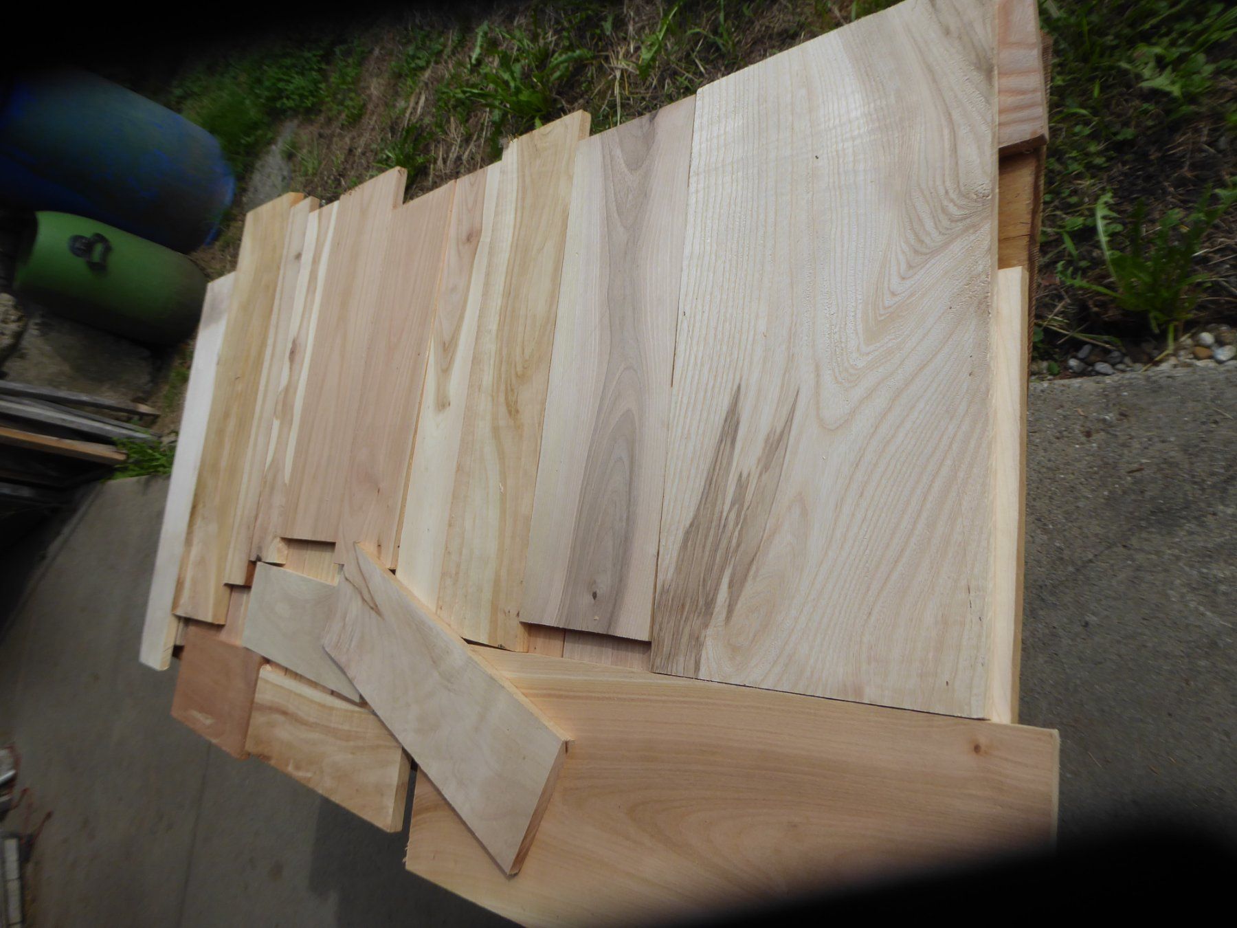 Articles en bois: Hartholzbret 11 mmli – Neuf (Voir description) à Sumiswald par Hennri1 1