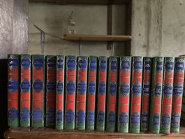 Lot de 16 livres – Collection du XXe siècle – Walter Beckers