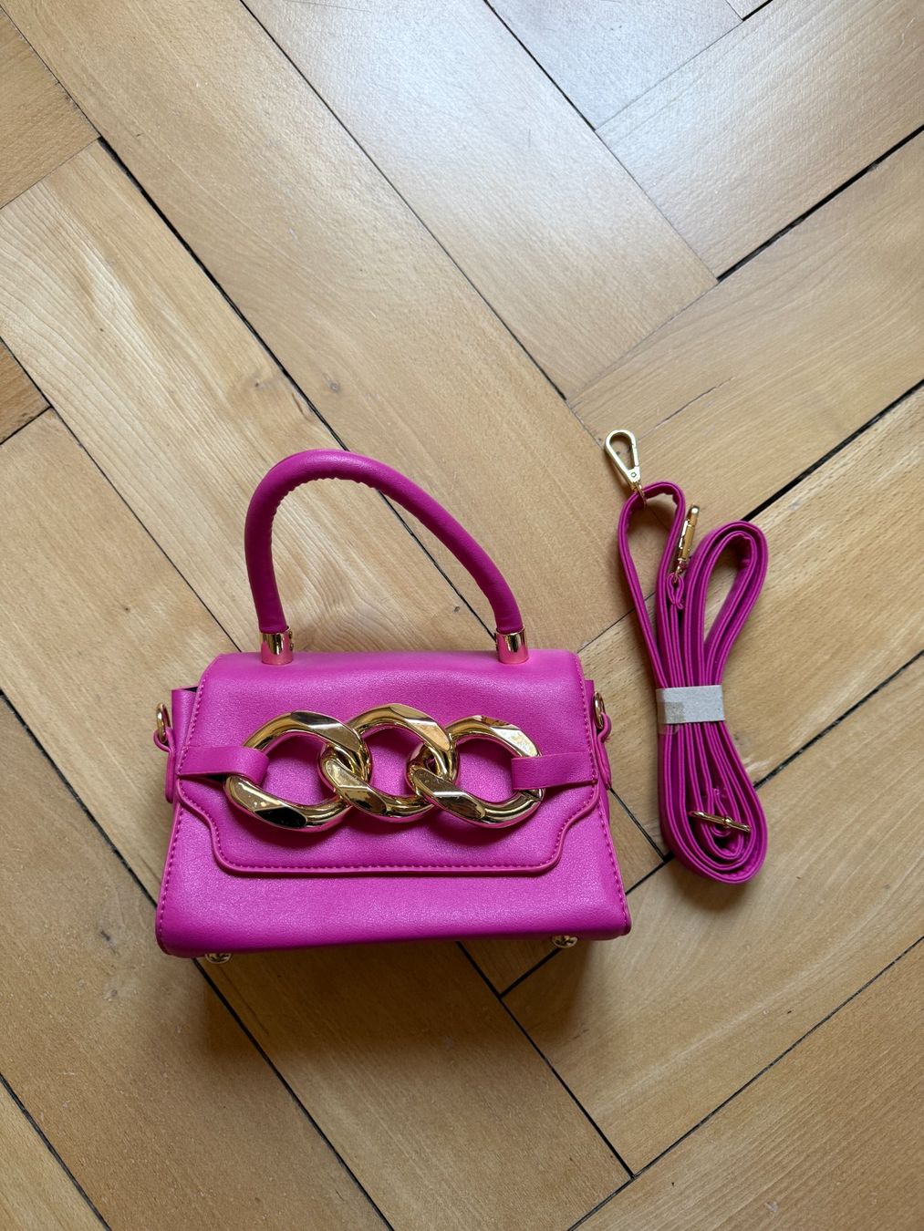 Sacs femmes: Umhängetasche pink klein – D'occasion à Zürich par Diazaio