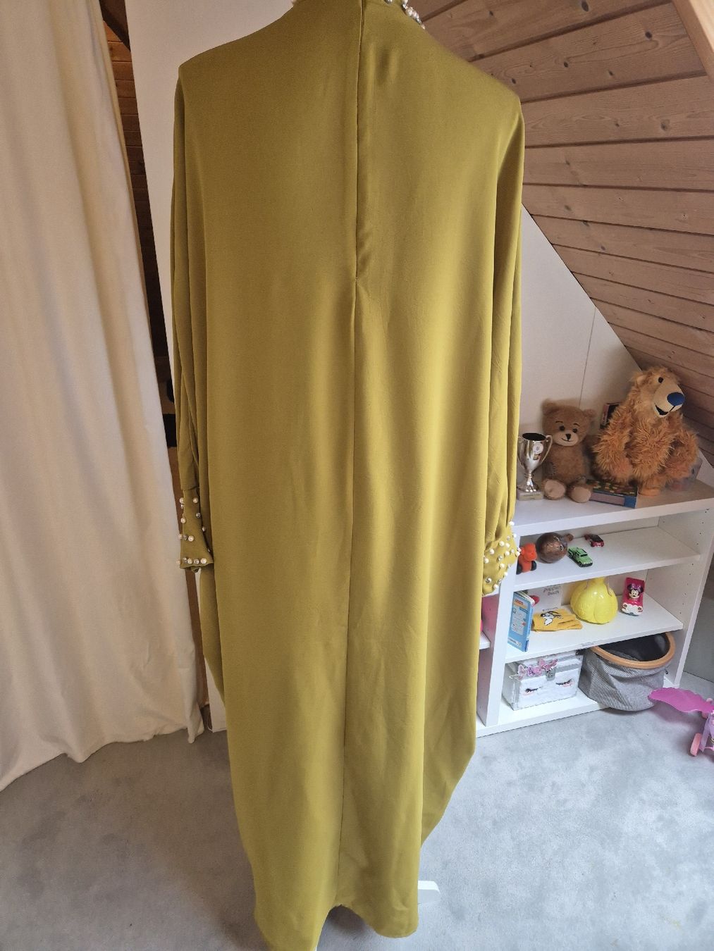 Kleider: Kleid Melike Tatar mit Perlen Grösse Einheitsgrösse – Neu (gemäss Beschreibung) aus Zürich von Drago670 2