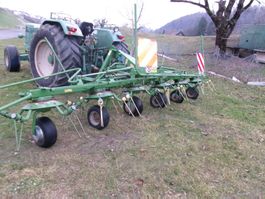 Krone - Kreiselheuer - Heuerntemaschine
