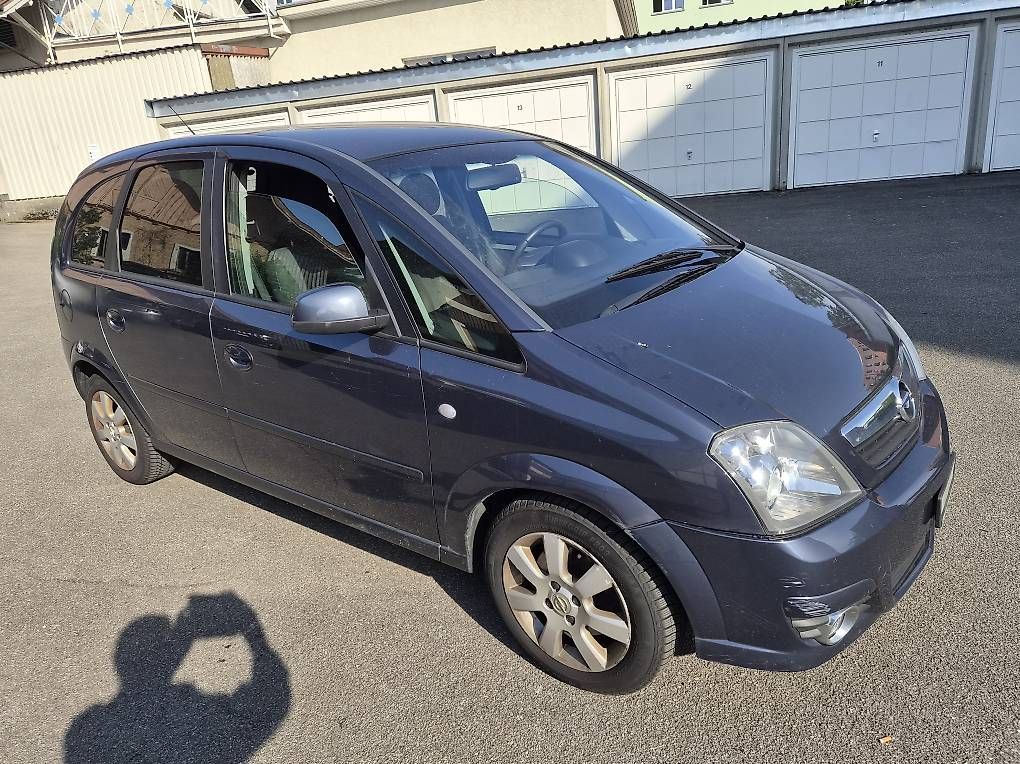 Automobili: OPEL  MERIVA  COSMO  1.6i   Automat  – Usato da St. Gallen venduto da kratzki01 2