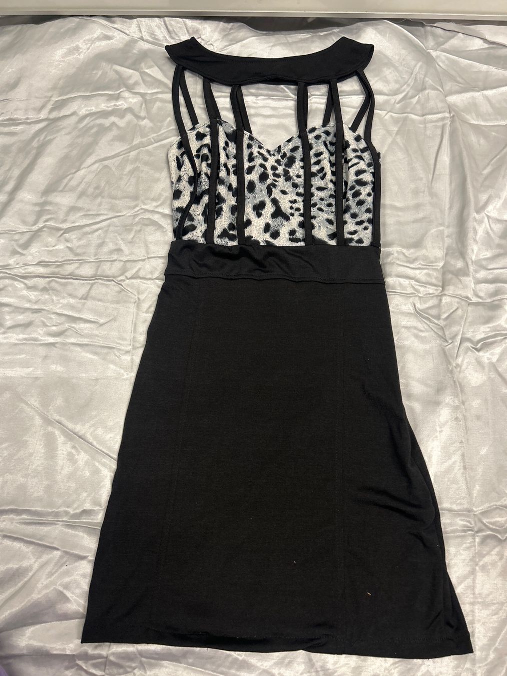 Vestiti: Minikleid schwarz LEOPRINT stretch Gr S NEU Gratis Versand – Nuovo e nell'imballaggio originale da Regensdorf venduto da Spyke55