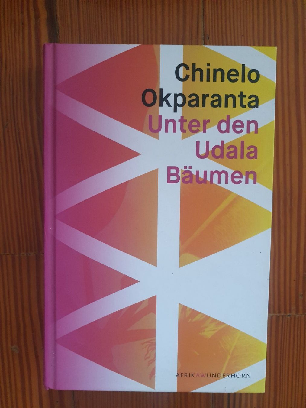 Libri: Unter den Udala Bäumen - Chinelo Okparanta – Usato da zürich venduto da tachilina