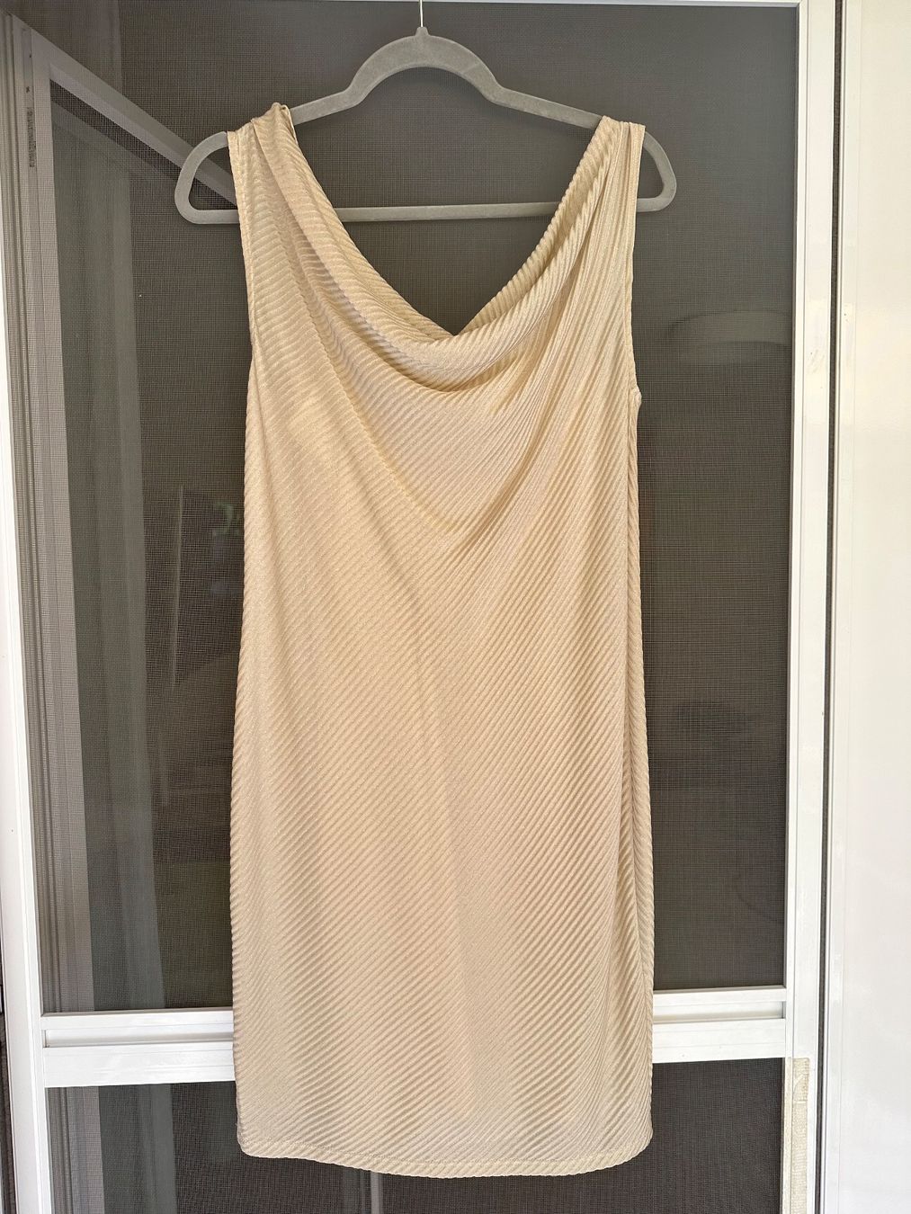 Liu Jo Vestiti: LIU.JO Kleid, Gr. S/M Beige – Usato da Urtenen-Schönbühl venduto da Oksana2602