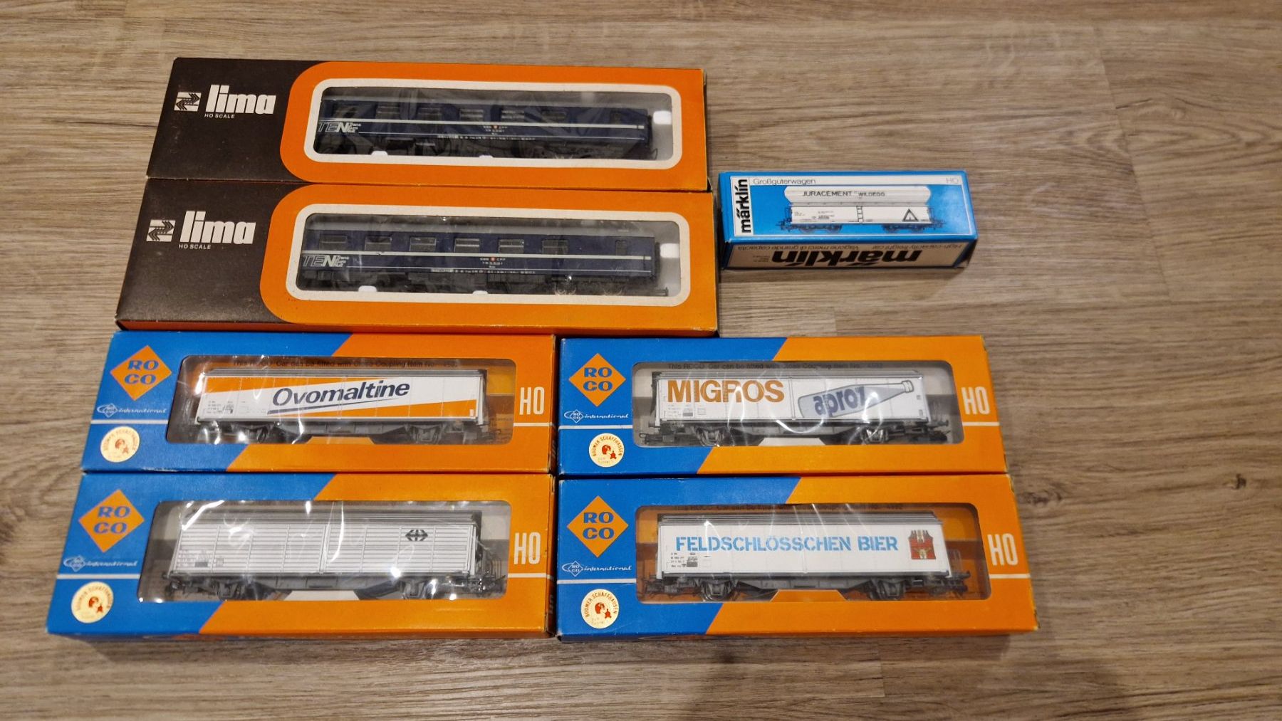 Modelleisenbahnen: Set H0 Eisenbahnwagen Lima, Märklin, ROCO – Neu und originalverpackt aus Roggliswil von Crosser17