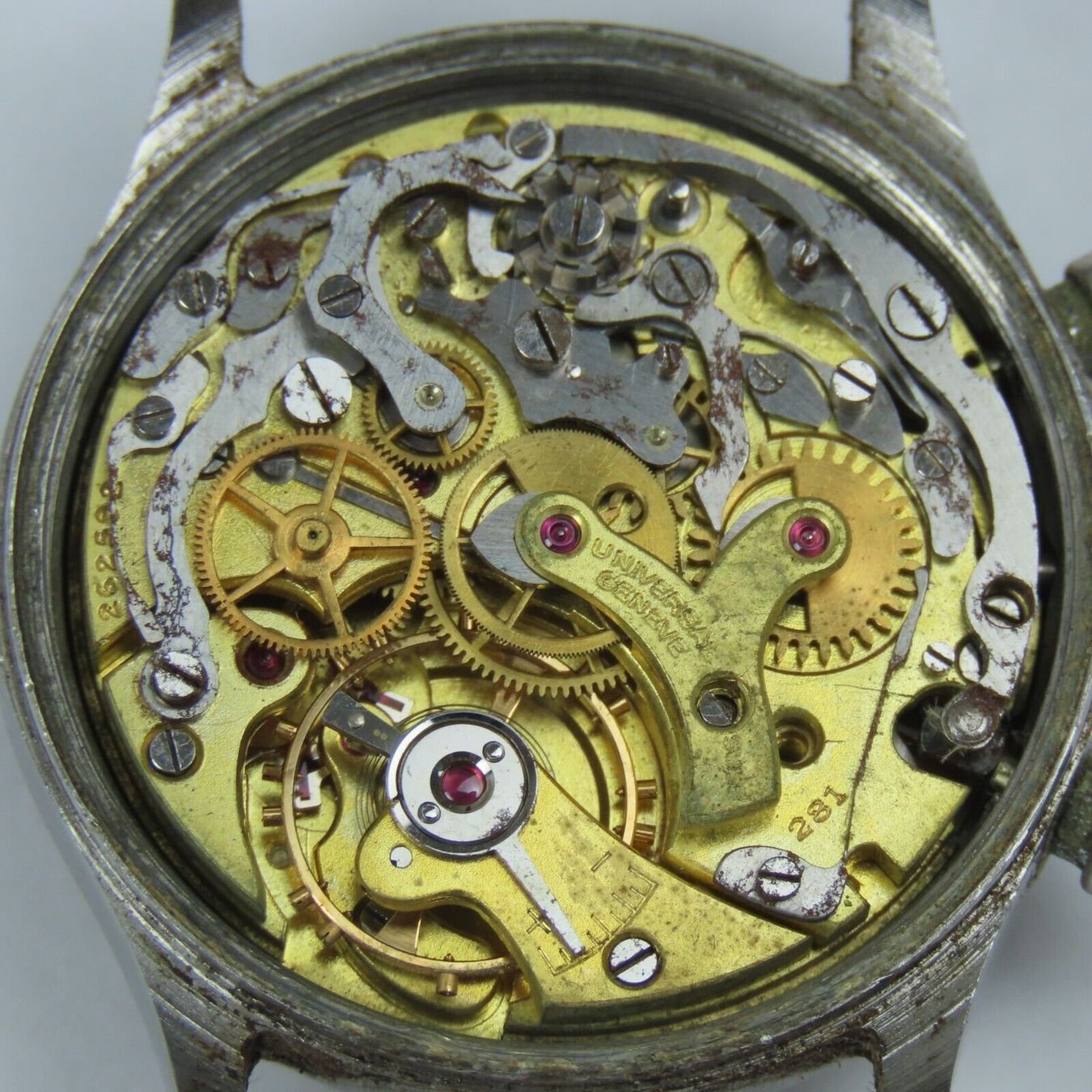 Uhren: Universal Geneve Compax 3-Register Model 281 Chronograph Arm – Gebraucht aus Peseux von  4