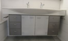 Doppelwaschtisch Laufen mit Unterschrank Froidevaux