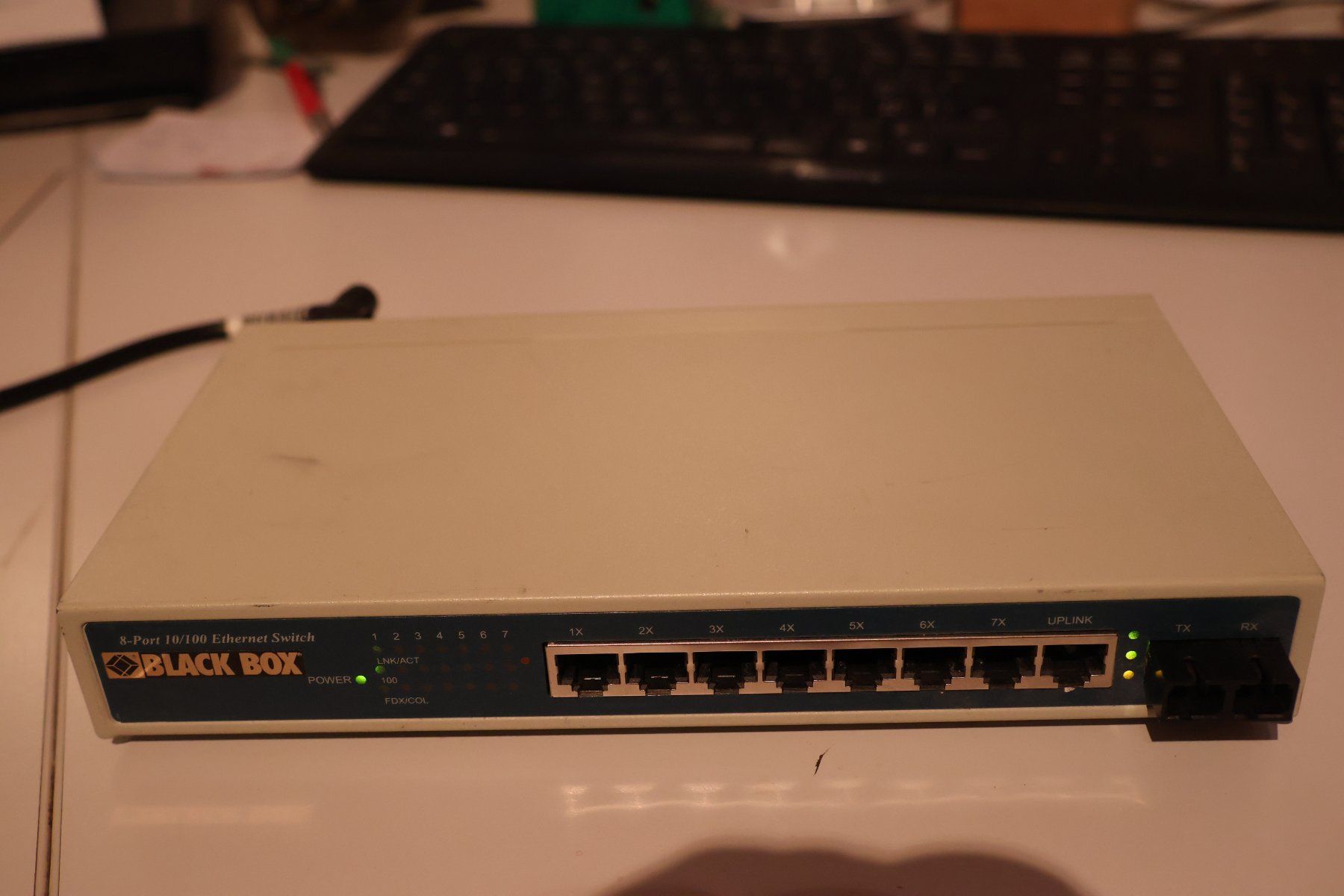 Hub & Switch: Black Box 8-Port Ethernet Switch 10/100 – Usato da Effretikon venduto da Freedom2025 4