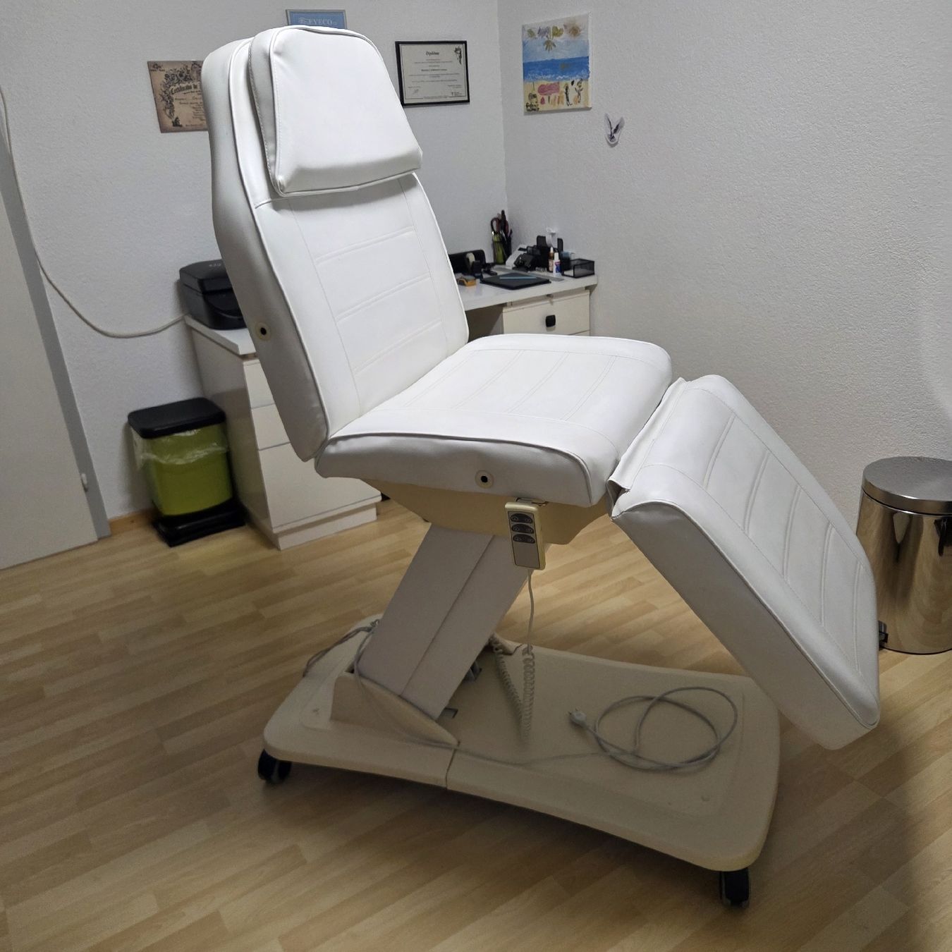 Lettini & sedie per cosmetici: Silver fox top zustand  – Usato da Schötz venduto da di4ma 8