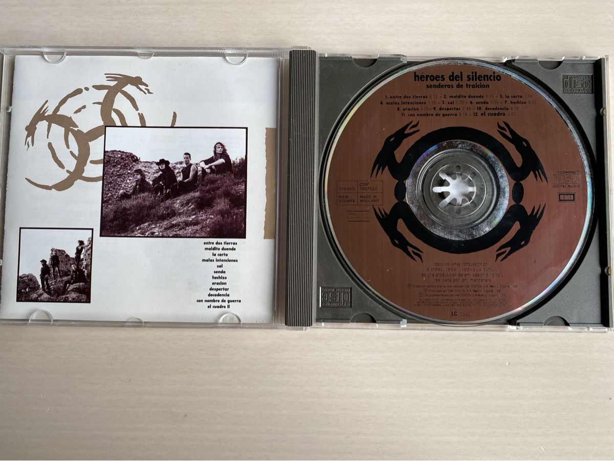 CDs: Heroes del silencio - senderos de traicion – Gebraucht aus Oberried Brienz von Chyara 3