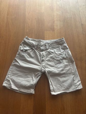 Please Shorts