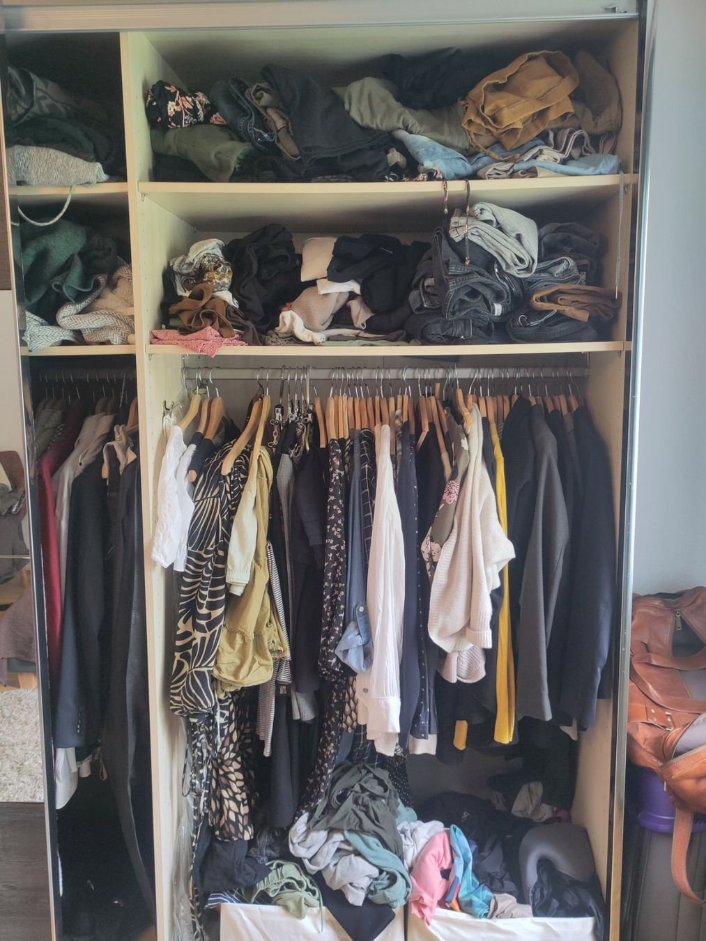 Armoires: Grosser Kleiderschrank – D'occasion à Zürich par babsypsilon 3
