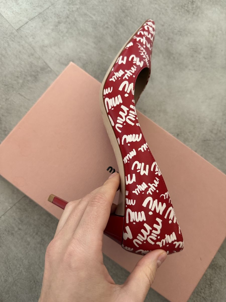 Miu Miu Scarpe da donna: Original Miu Miu Heels – Nuovo (secondo la descrizione) da Bern venduto da aly_m2v5 2