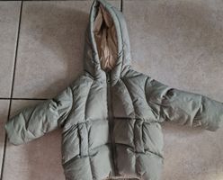 Winterjacke Kinder gesteppt olivgrün neuwertig Gr. 86
