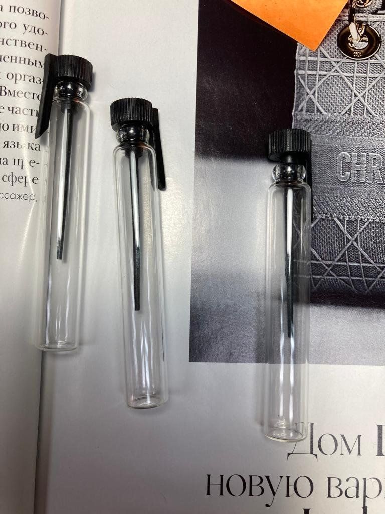 Profumi & Eau de Toilette: NASSOMATTO Nudiflorum 2 ml sample – Nuovo (secondo la descrizione) da Chêne-Bougeries venduto da Seetooyoo 5