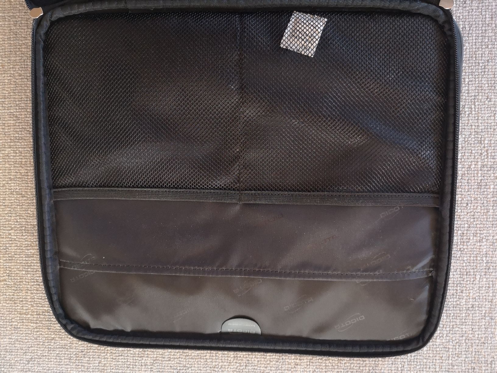 Koffer & Taschen: Dicota Laptoptasche – Neu (gemäss Beschreibung) aus Sissach von cor_n2dt 3