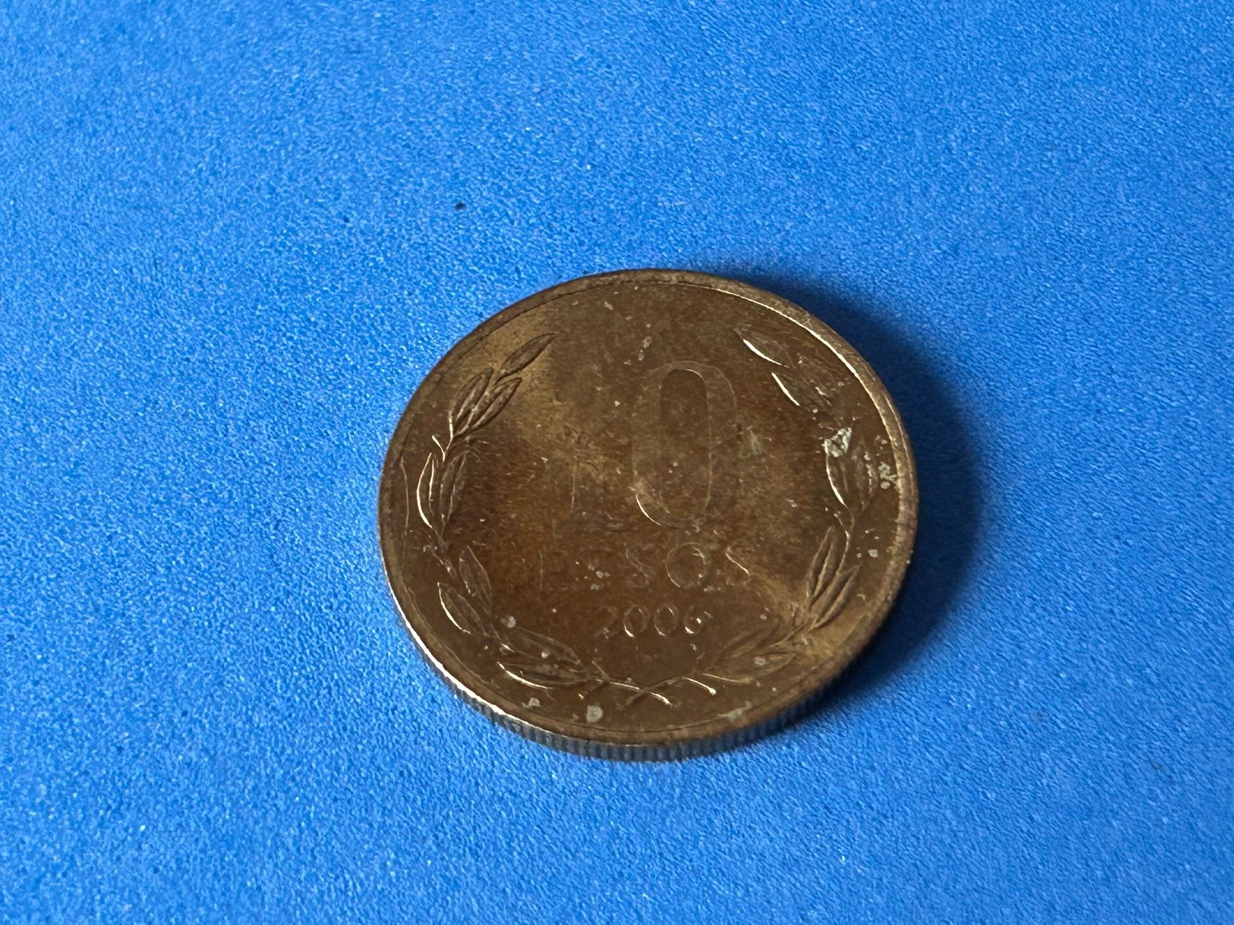Tutti le monete: Chile - 10 Pesos 2006 – Usato da Corcelles NE venduto da AJKader