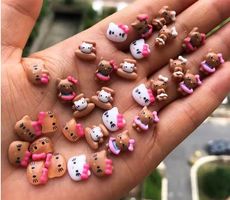 Hello Kitty  : 55pcs résin pour ongles nail art *NEUF*