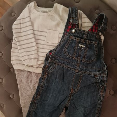 OshKosh Latzhose Jeans & Pullover Gr. 86 2-tlg 