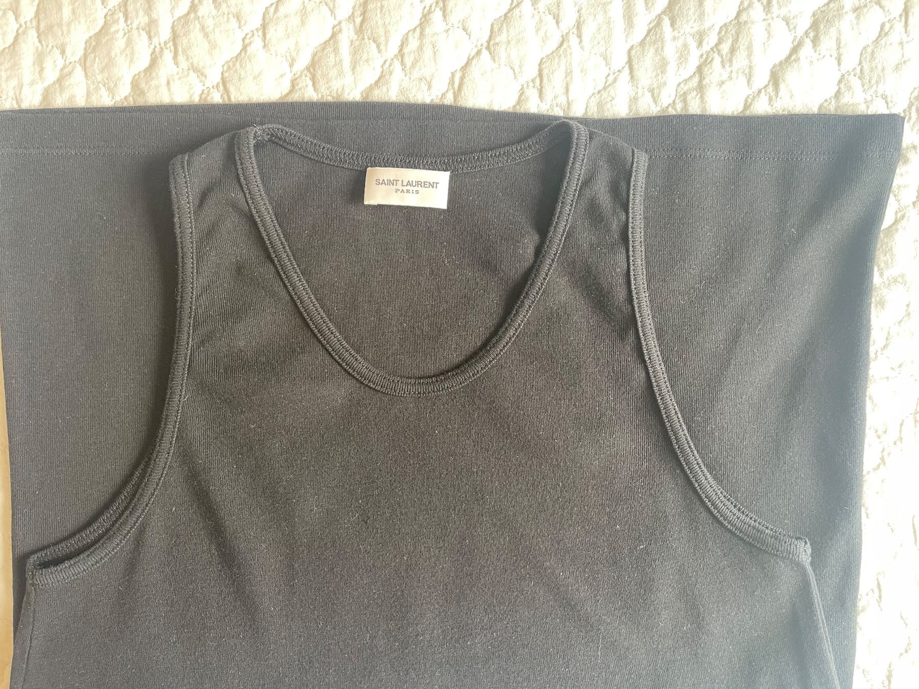 Saint Laurent Top: Schwarzes Tank Top von Saint Laurent – Usato da Zizers venduto da sarah_1987 1