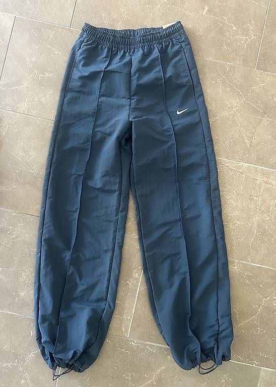 Pantaloni: Nike Hose Navy Blau – Nuovo e nell'imballaggio originale da Zürich venduto da fabienne.fkl